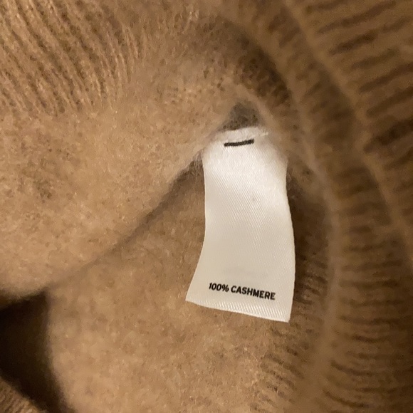 Cashmere V Neck Sweater - Picture 3 of 3